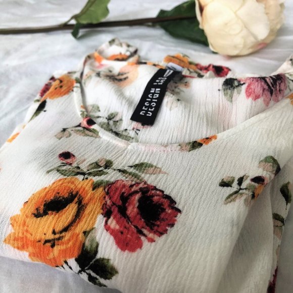 Floral Ruffle Crop Tank - Picture 6 of 8